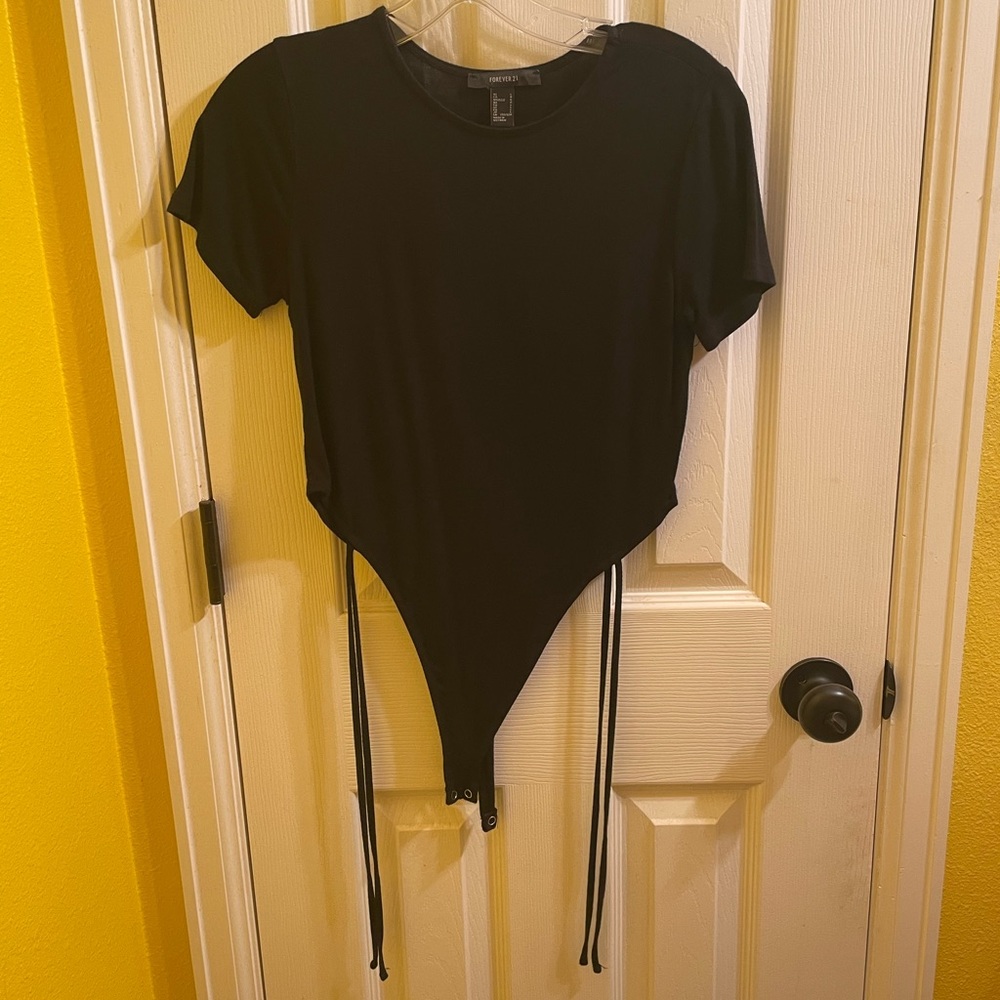 2 Pack Forever 21 Bodysuits (Black and Grey, L)
